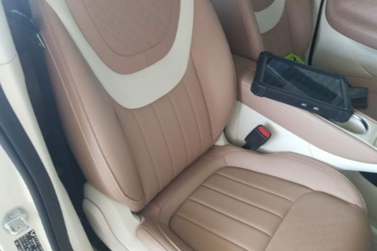 Used Wuling Bingo 2025 333 km Lingxi Connected Version Right Front Seat
