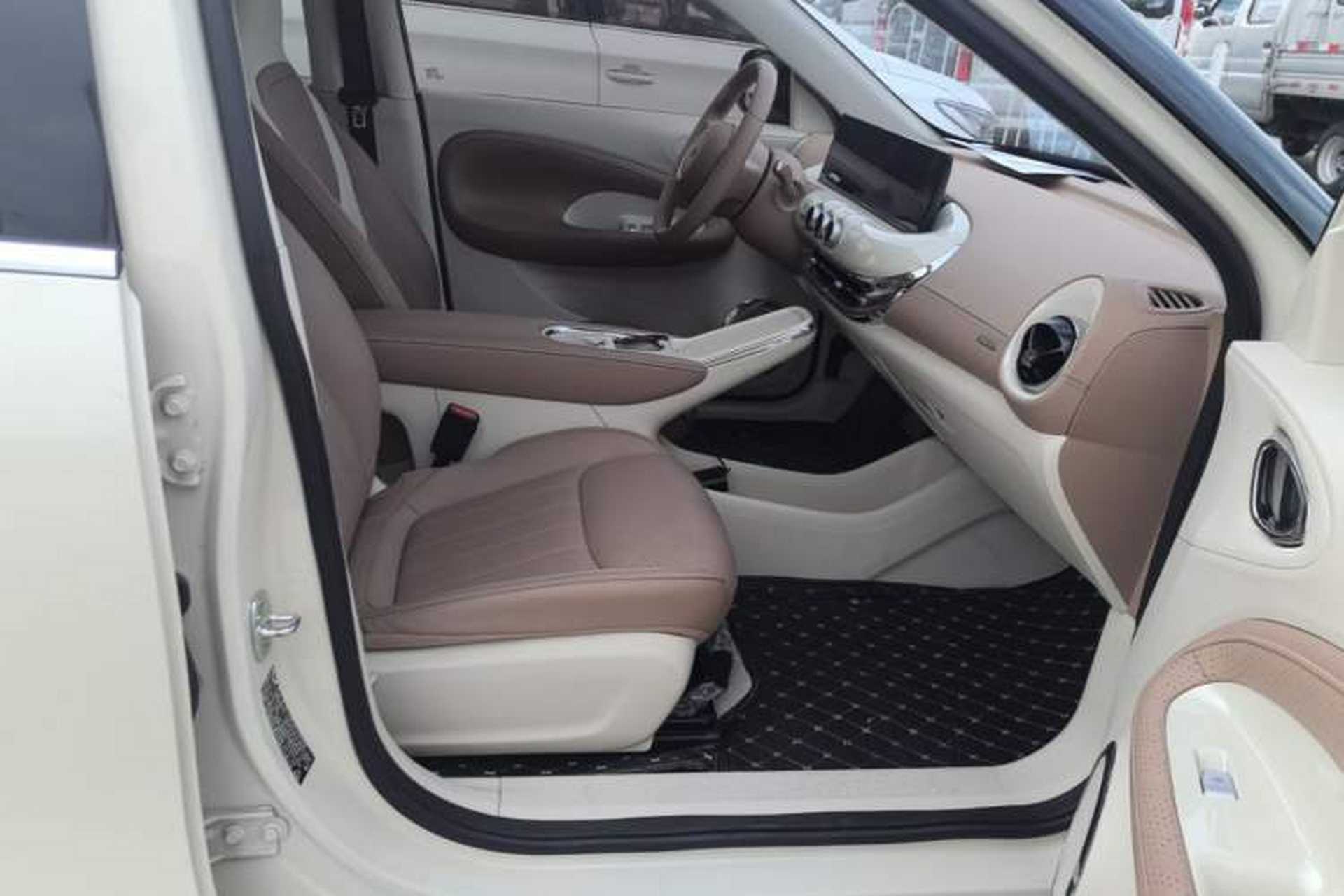 Used Wuling Bingo 2025 333 km Lingxi Deluxe Edition Right Front Seat