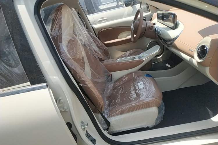 Used Wuling Bingo 2025 333 km Enjoyment Version Right Front Seat