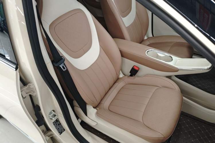 Used Wuling Bingo 2025 333 km Enjoyment Version Right Front Seat