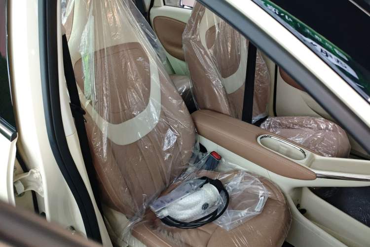Used Wuling Bingo 2025 333 km Enjoyment Version Right Front Seat