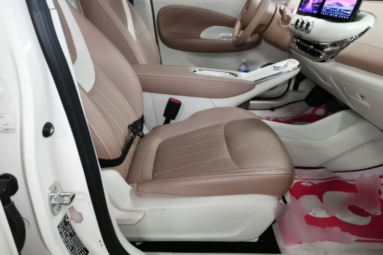 Used Wuling Bingo 2025 333 km Lingxi Connected Version Right Front Seat