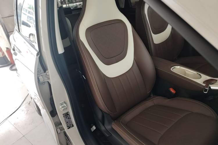 Used Wuling Bingo 2025 333 km Enjoyment Version Right Front Seat
