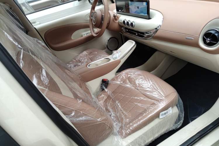 Used Wuling Bingo 2025 333 km Lingxi Connected Version Right Front Seat