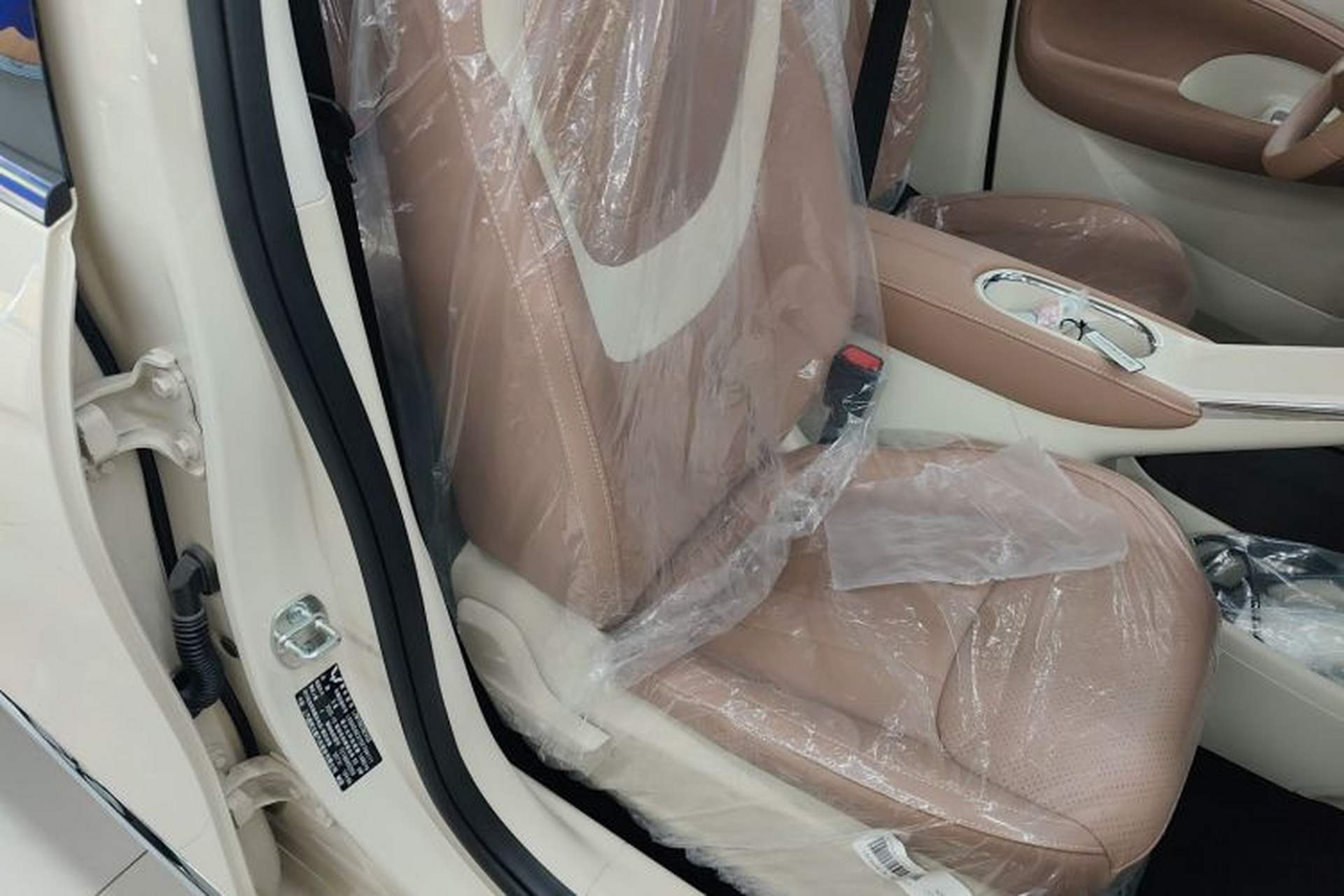 Used Wuling Bingo 2025 333 km Enjoyment Version Right Front Seat