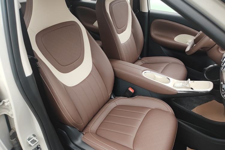 Used Wuling Bingo 2025 333 km Enjoyment Version Right Front Seat