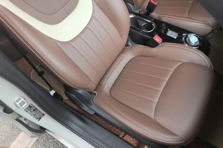 Used Wuling Bingo 2025 333 km Enjoyment Version Right Front Seat