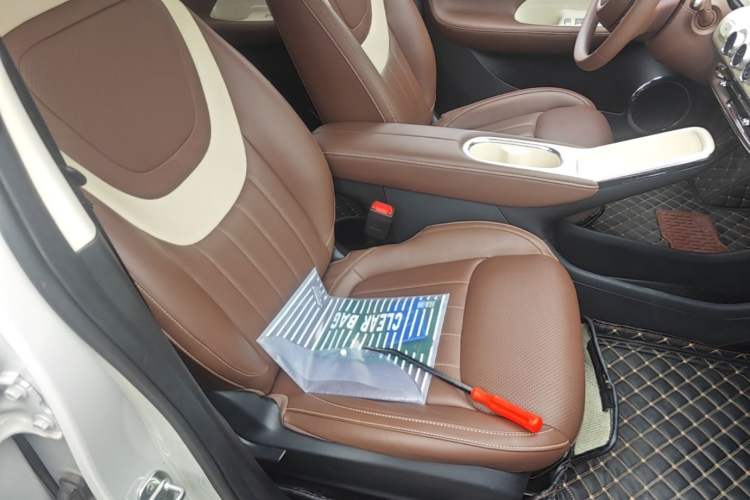 Used Wuling Bingo 2025 333 km Enjoyment Version Right Front Seat
