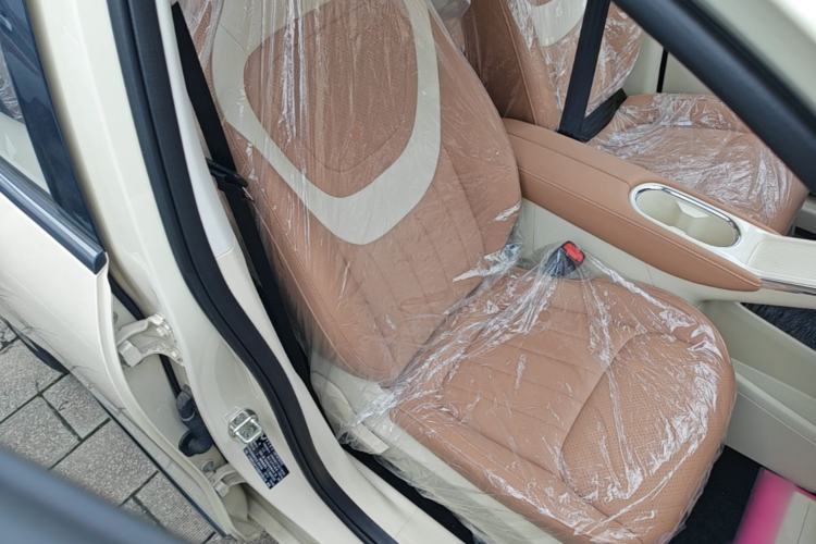 Used Wuling Bingo 2025 333 km Enjoyment Version Right Front Seat