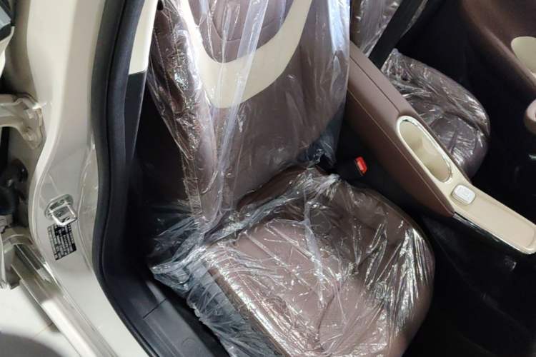 Used Wuling Bingo 2025 333 km Enjoyment Version Right Front Seat