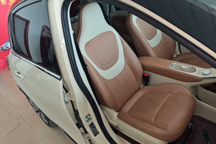 Used Wuling Bingo 2025 333 km Lingxi Deluxe Edition Right Front Seat