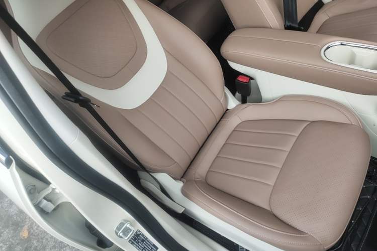 Used Wuling Bingo 2025 410 km Lingxi Deluxe Edition Right Front Seat