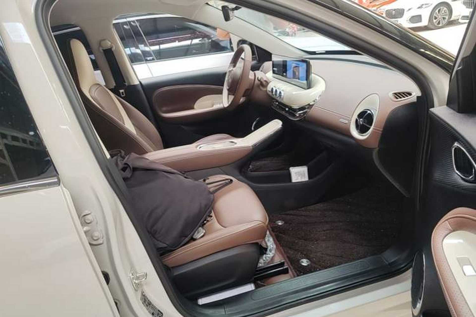 Used Wuling Bingo 2025 333 km Enjoyment Version Right Front Seat