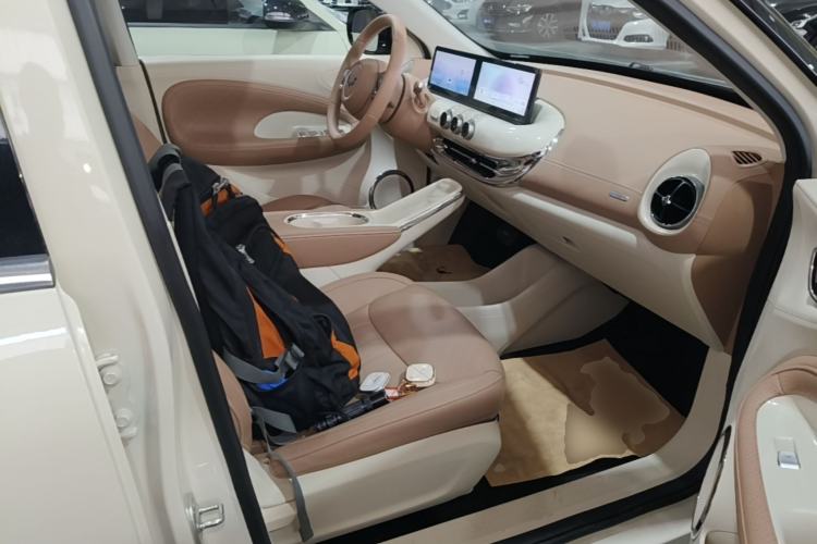 Used Wuling Bingo 2025 410 km Lingxi Deluxe Edition Right Front Seat