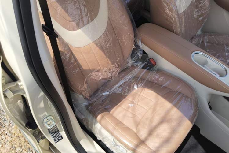Used Wuling Bingo 2025 333 km Enjoyment Version Right Front Seat