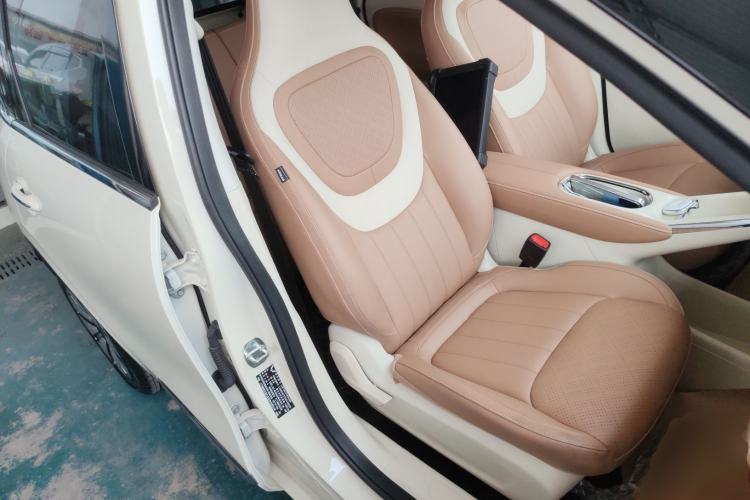 Used Wuling Bingo 2025 333 km Lingxi Connected Version Right Front Seat