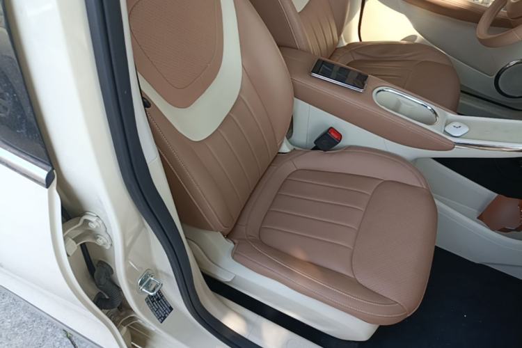 Used Wuling Bingo 2025 333 km Enjoyment Version Right Front Seat