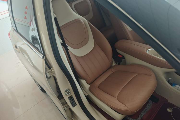 Used Wuling Bingo 2025 410 km Lingxi Deluxe Edition Right Front Seat