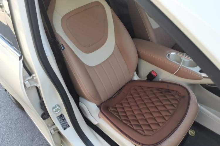Used Wuling Bingo 2025 333 km Lingxi Connected Version Right Front Seat