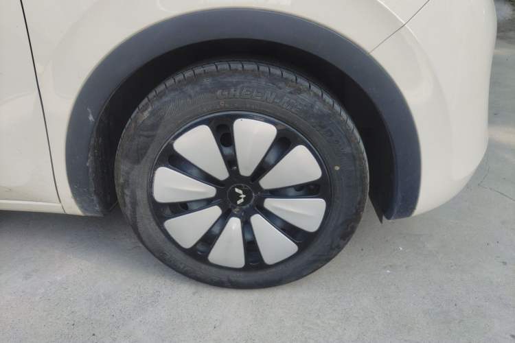 Used Wuling Bingo 2025 333 km Enjoyment Version Right Front Wheel Hub