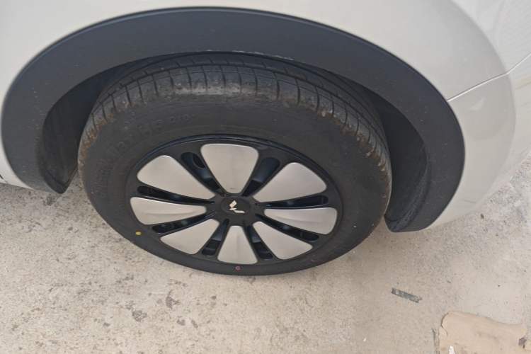 Used Wuling Bingo 2025 333 km Enjoyment Version Right Front Wheel Hub