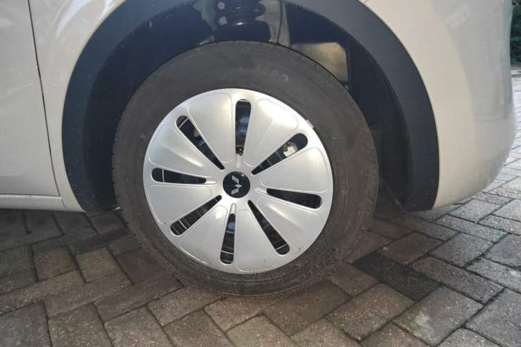 Used Wuling Bingo 2025 203km Light Edition Right Front Wheel Hub