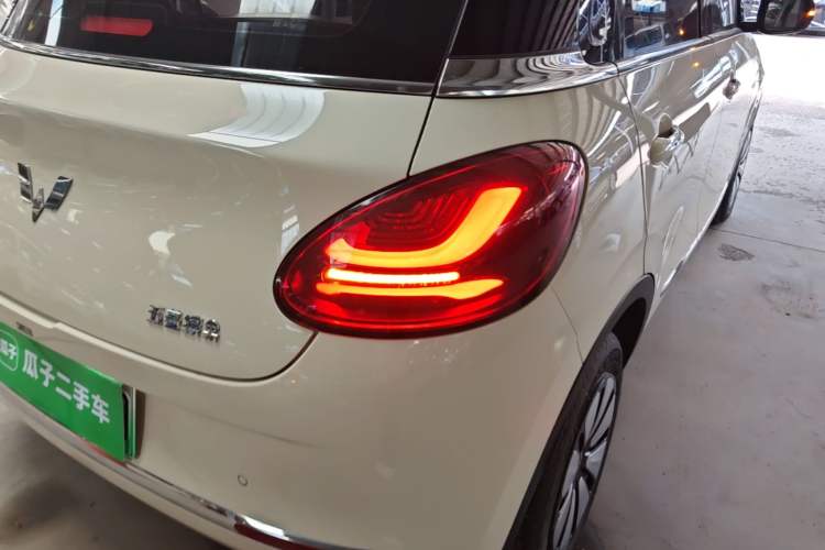 Used Wuling Bingo 2025 410 km Lingxi Deluxe Edition Right Rear Taillight