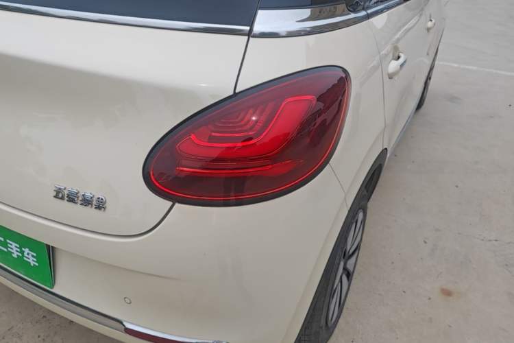 Used Wuling Bingo 2025 333 km Lingxi Deluxe Edition Right Rear Taillight