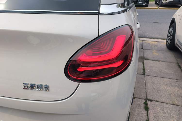 Used Wuling Bingo 2025 333 km Enjoyment Version Right Rear Taillight