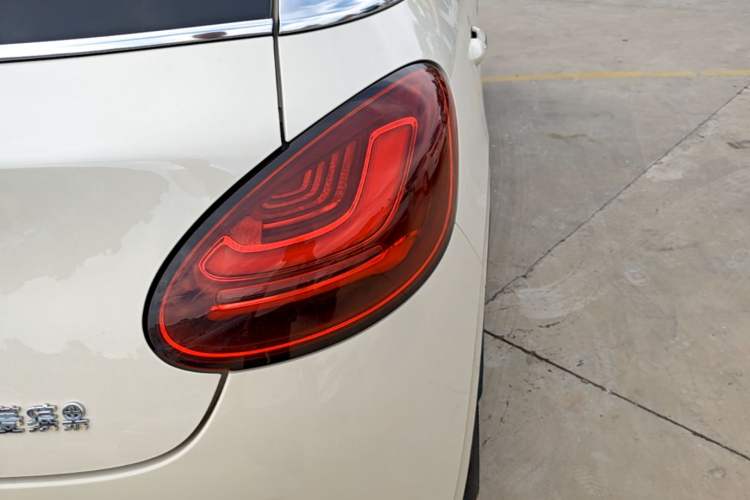 Used Wuling Bingo 2025 333 km Lingxi Deluxe Edition Right Rear Taillight