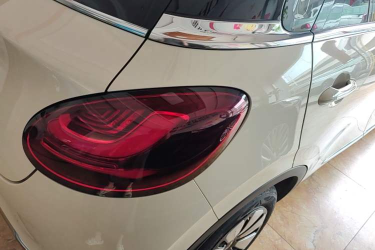 Used Wuling Bingo 2025 333 km Lingxi Deluxe Edition Right Rear Taillight