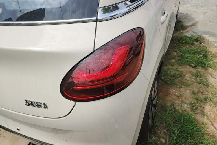 Used Wuling Bingo 2025 333 km Lingxi Connected Version Right Rear Taillight