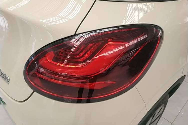 Used Wuling Bingo 2025 333 km Lingxi Deluxe Edition Right Rear Taillight