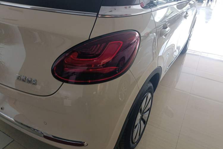 Used Wuling Bingo 2025 333 km Enjoyment Version Right Rear Taillight