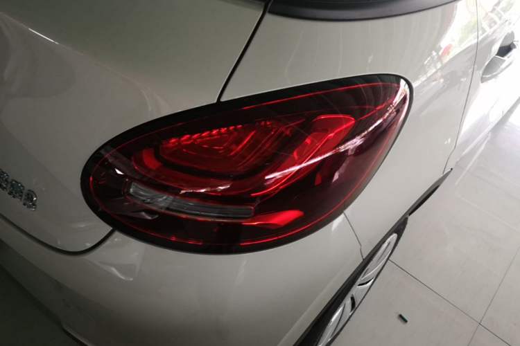 Used Wuling Bingo 2025 203km Light Edition Right Rear Taillight