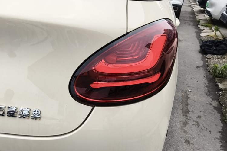 Used Wuling Bingo 2025 333 km Enjoyment Version Right Rear Taillight