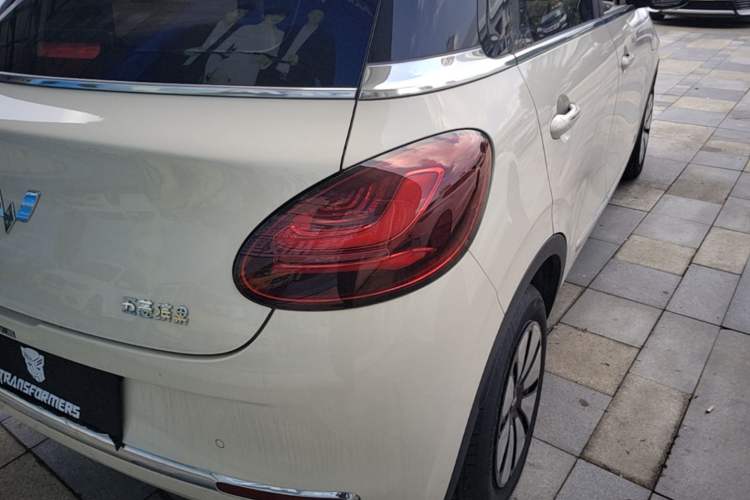 Used Wuling Bingo 2025 410 km Lingxi Deluxe Edition Right Rear Taillight