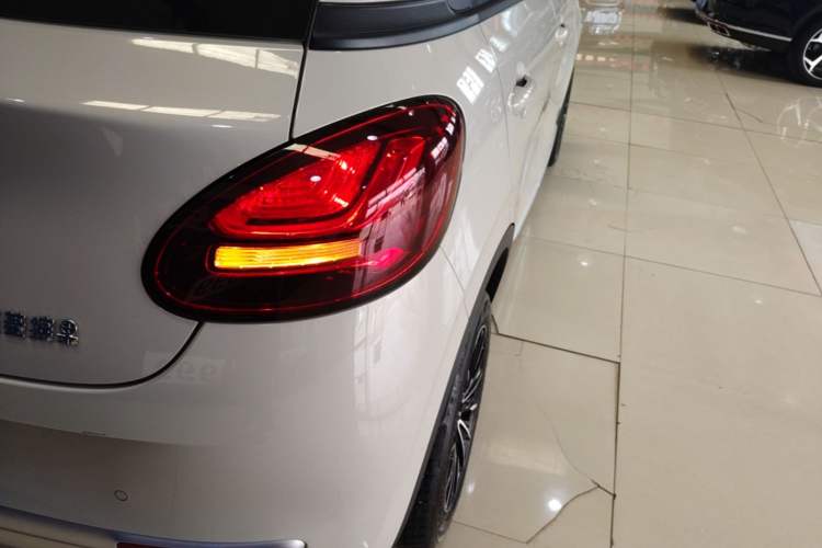 Used Wuling Bingo 2025 203km Light Edition Right Rear Taillight