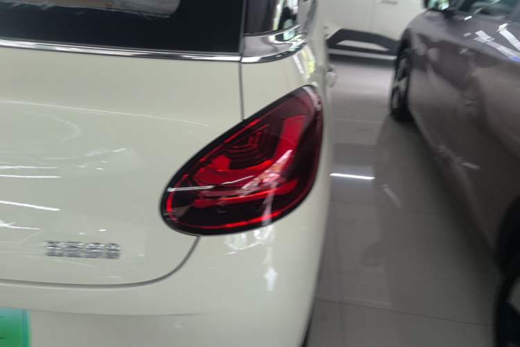Used Wuling Bingo 2025 333 km Enjoyment Version Right Rear Taillight