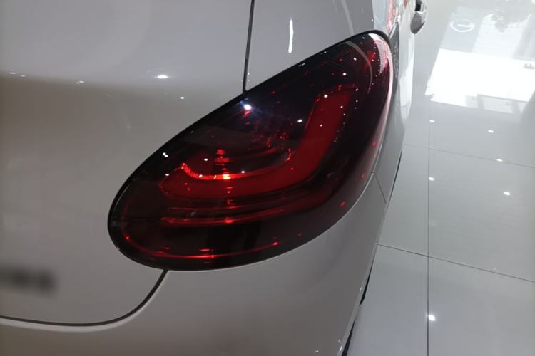 Used Wuling Bingo 2025 410 km Lingxi Deluxe Edition Right Rear Taillight