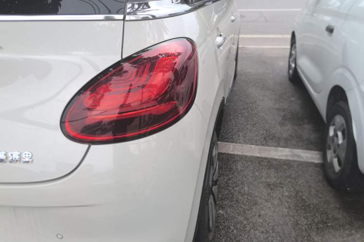 Used Wuling Bingo 2025 333 km Enjoyment Version Right Rear Taillight