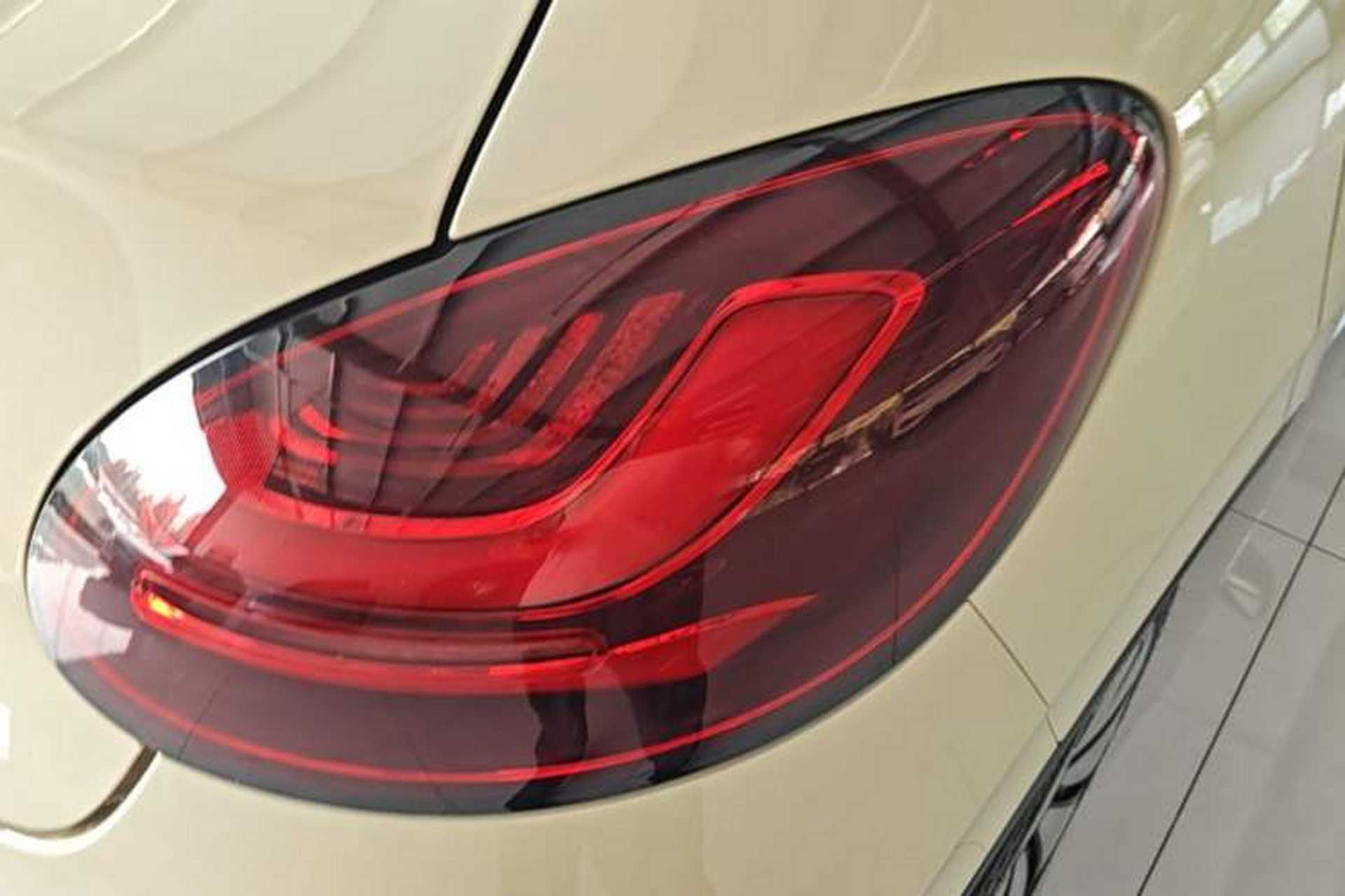 Used Wuling Bingo 2025 410 km Lingxi Deluxe Edition Right Rear Taillight