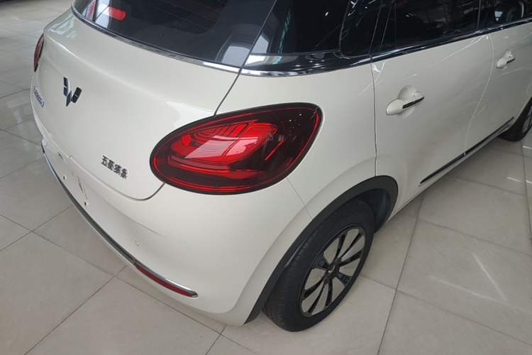 Used Wuling Bingo 2025 333 km Lingxi Deluxe Edition Right Rear Taillight