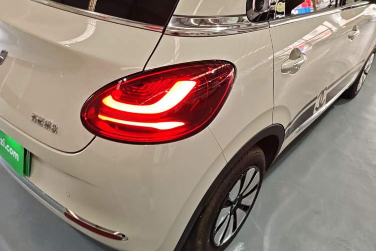 Used Wuling Bingo 2025 333 km Enjoyment Version Right Rear Taillight