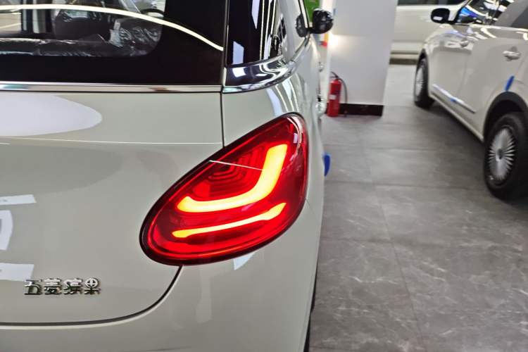 Used Wuling Bingo 2025 333 km Enjoyment Version Right Rear Taillight
