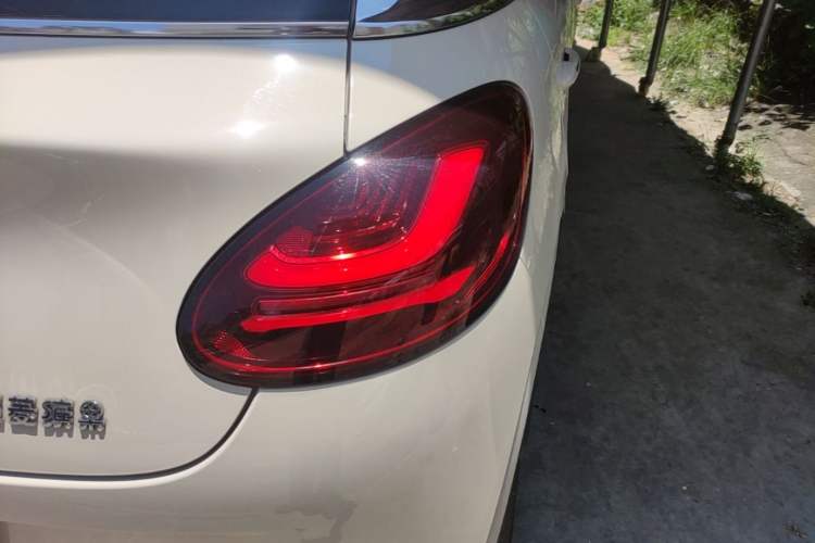 Used Wuling Bingo 2025 333 km Lingxi Deluxe Edition Right Rear Taillight