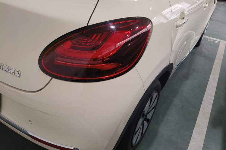 Used Wuling Bingo 2025 410 km Lingxi Deluxe Edition Right Rear Taillight