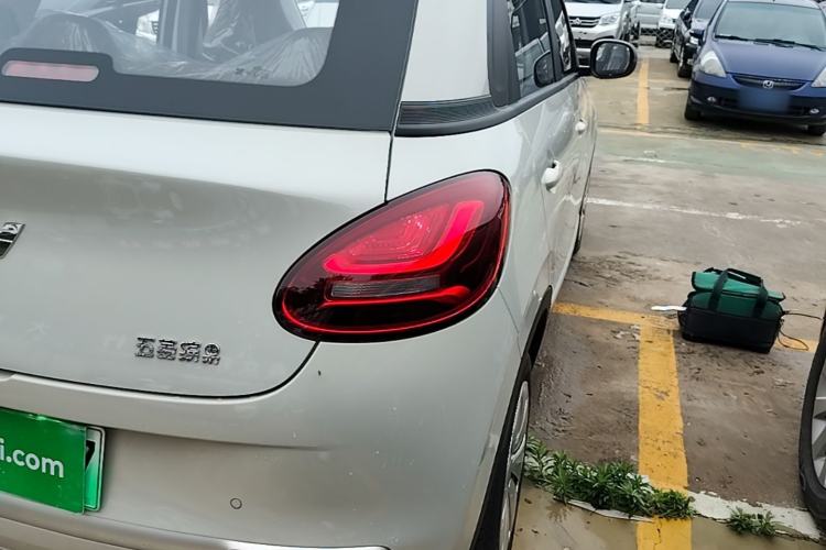 Used Wuling Bingo 2025 203km Light Edition Right Rear Taillight