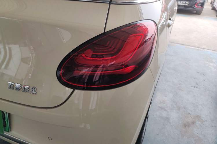 Used Wuling Bingo 2025 333 km Lingxi Connected Version Right Rear Taillight