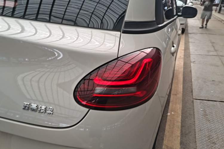 Used Wuling Bingo 2025 203km Light Edition Right Rear Taillight